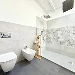 Sensazione-piscina, Sauna, Jacuzzi, Bbq Sarzana