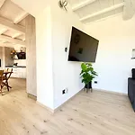 Sensazione-piscina, Sauna, Jacuzzi, Bbq Villa *