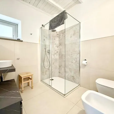 Sensazione-piscina, Sauna, Jacuzzi, Bbq * Sarzana