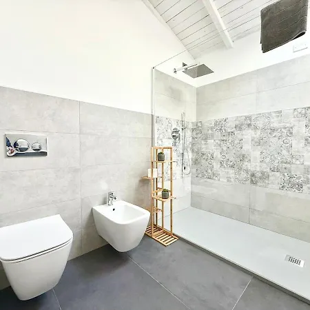 Sensazione-piscina, Sauna, Jacuzzi, Bbq Sarzana