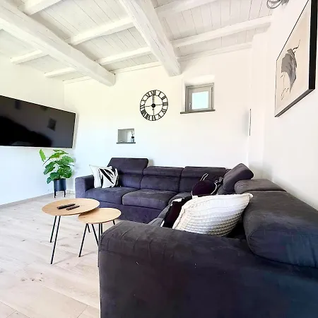Sensazione-piscina, Sauna, Jacuzzi, Bbq Villa Sarzana